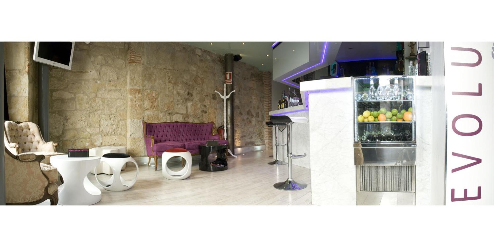 Casa de hóspedes Revolutum 2*
